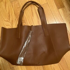 Tanger new tote